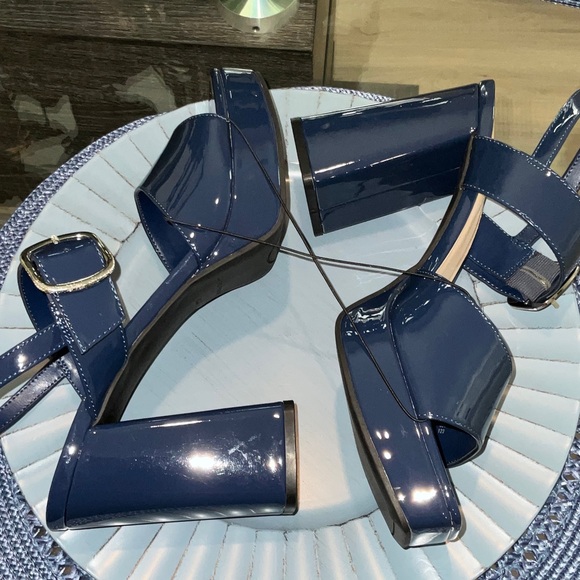NWOT Marc Fisher Patent Leather Platform Sandals - Picture 10 of 13